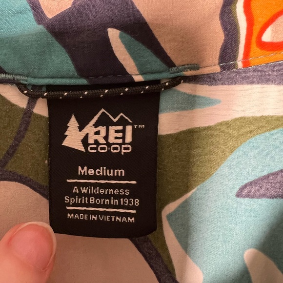 Men’s REI Co-Op Trailmade Button Up Shirt - Picture 4 of 8